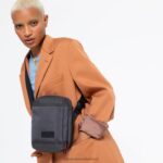 The One Cnnct Grey Eastpak 4N244244Shoulder Bags - Image 2
